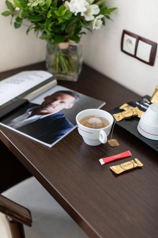Hotel Le Florin แรนส์ ภายนอก รูปภาพ