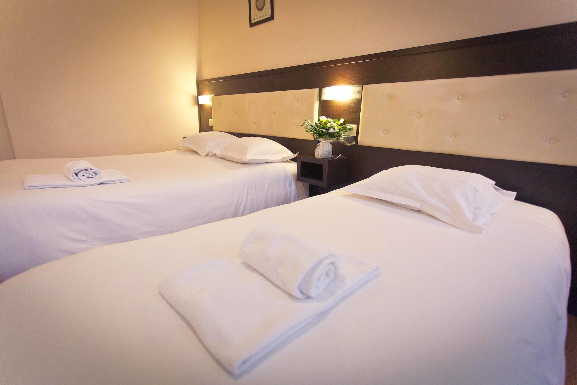 Hotel Le Florin แรนส์ ภายนอก รูปภาพ