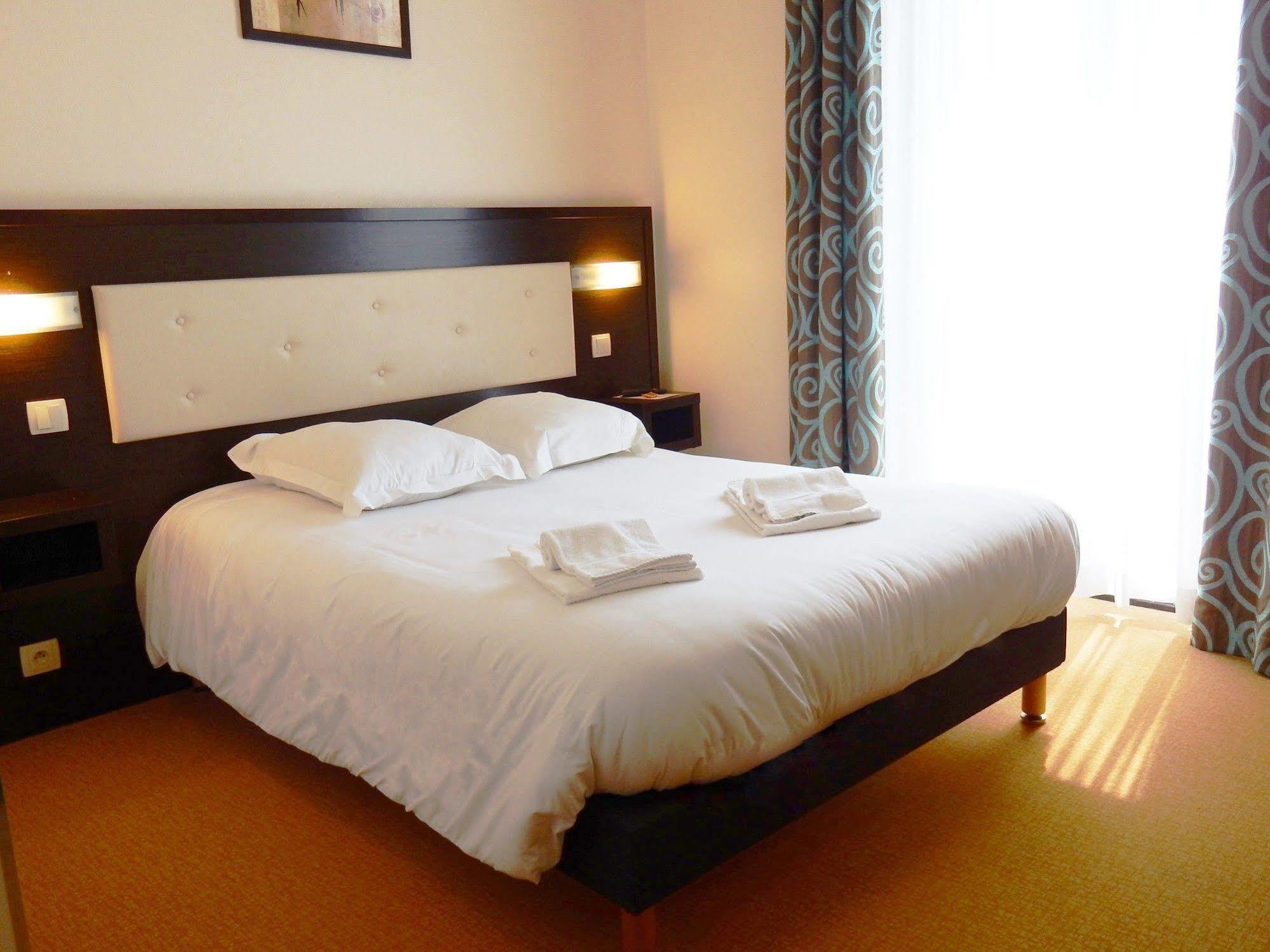 Hotel Le Florin แรนส์ ภายนอก รูปภาพ